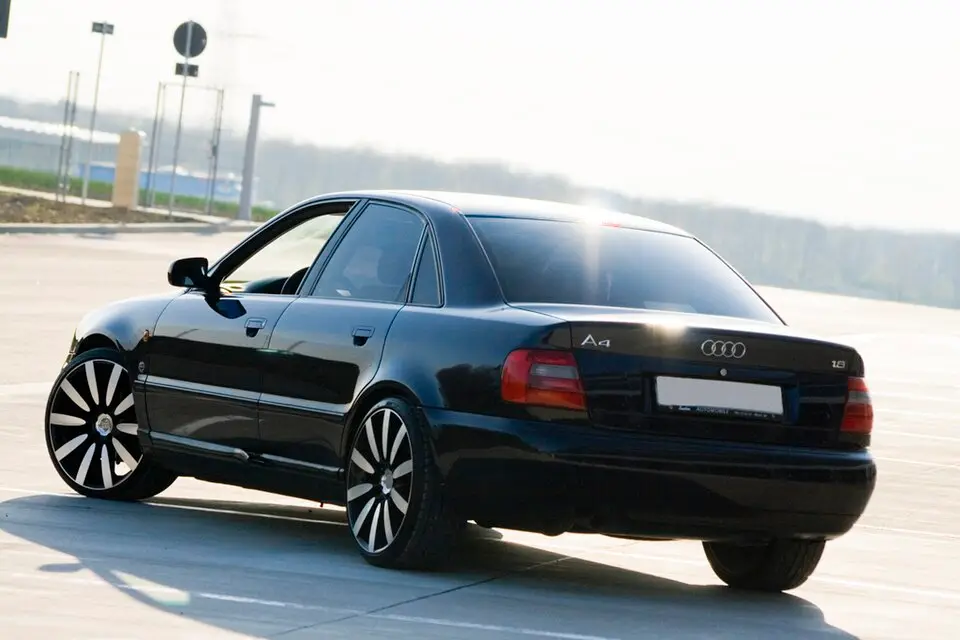 Audi A4 B5 (1994–2001) — фото
