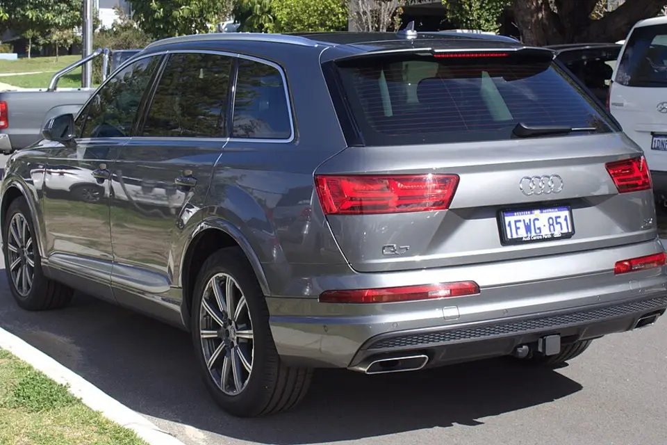 Audi Q7 II (4M) (2015–present) photo