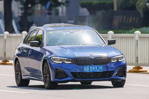 BMW 3 Series G20 (2019–н.в.) — фото