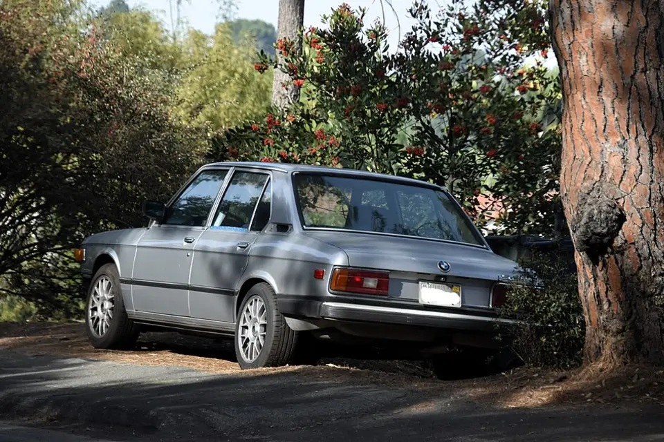 BMW 5 Series E12 (1972–1981) — фото