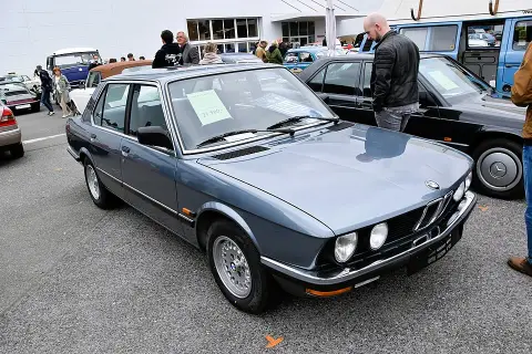 BMW 5 Series E28 (1981–1988) — фото