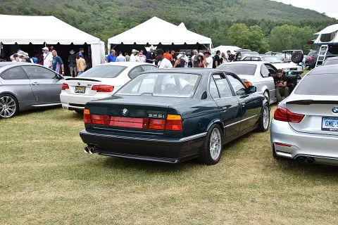 BMW 5 Series E34 (1988–1996) — фото