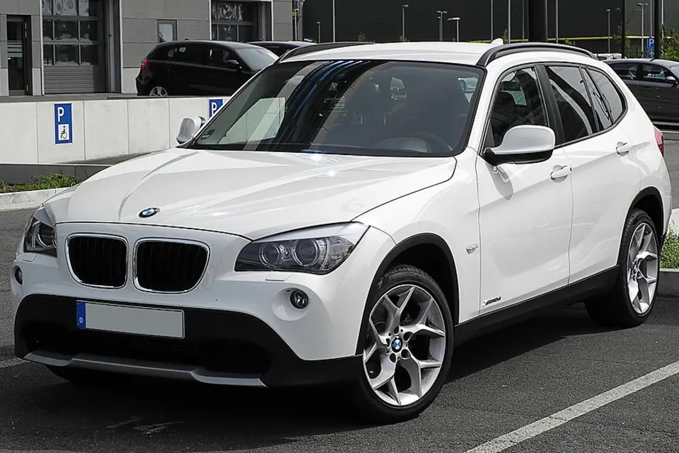 BMW X1 E84 (2009–2015) — фото