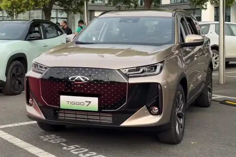 Chery Tiggo 7 PHEV (CSH) I (2024–н.в.) — фото