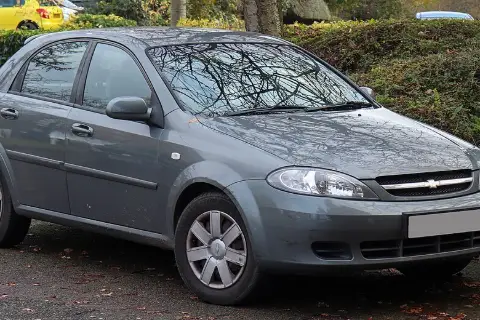Chevrolet Lacetti J200 (2004–2013) — фото