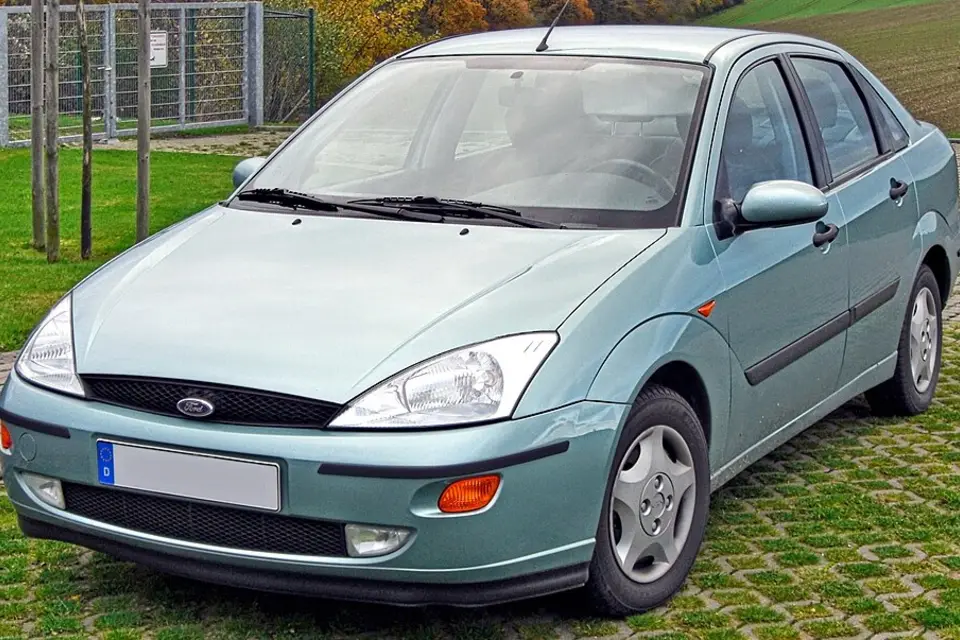 Ford Focus седан I (1998–2005) — фото