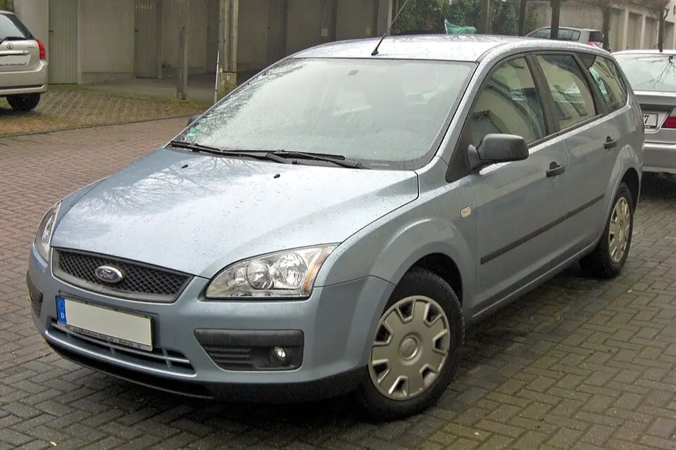 Ford Focus универсал II (2004–2011) — фото