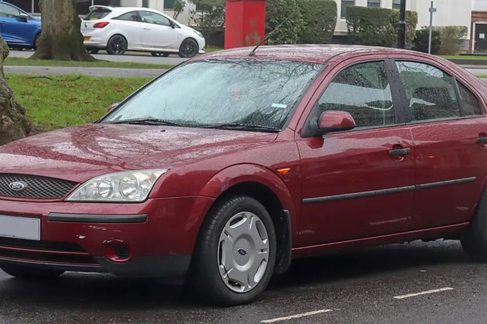 Ford Mondeo III (2000–2007) — фото