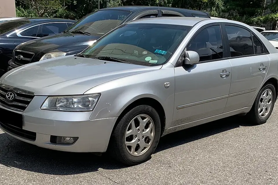 Hyundai Sonata V (NF) (2004–2010) — фото