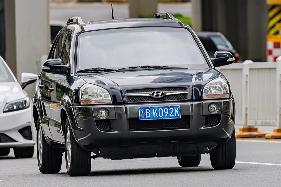 Hyundai Tucson I (JM) (2004–2010) photo