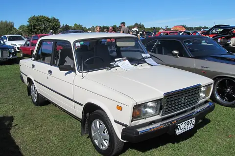 Lada 2105  (1980–2010) — фото