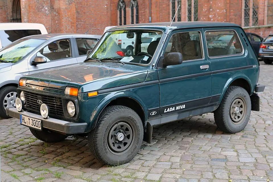Lada Niva Legend (4x4) 21214 (1994–present) photo