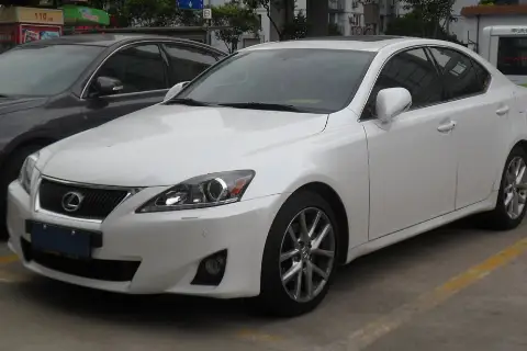 Lexus IS II (XE20) (2005–2013) — фото