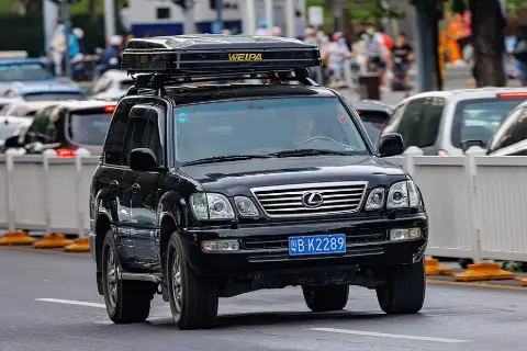 Lexus LX II (J100) (1998–2007) — фото