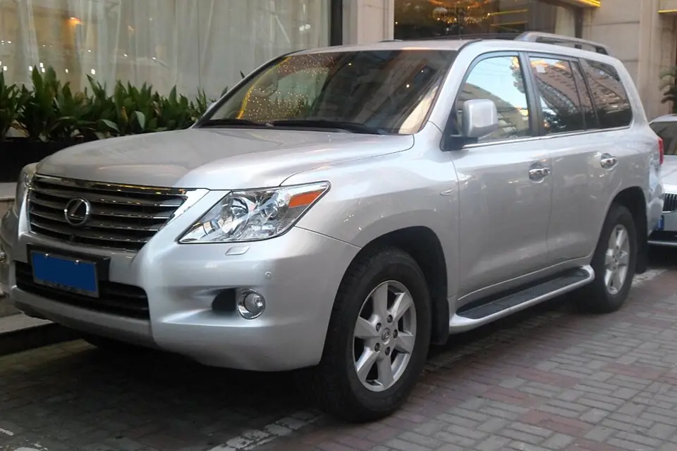 Lexus LX III (J200) (2007–2021) photo