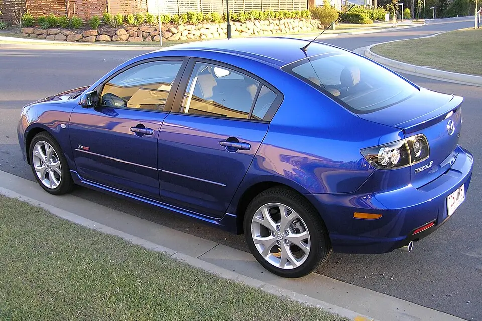Mazda 3 I (BK) (2003–2009) — фото
