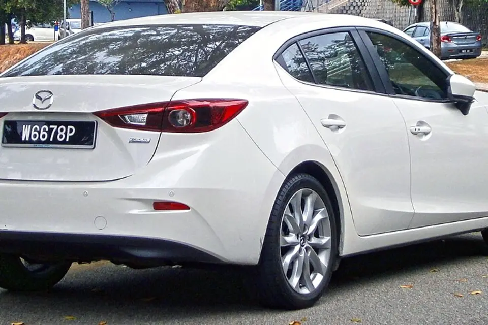 Mazda 3 III (BM) (2013–2019) photo