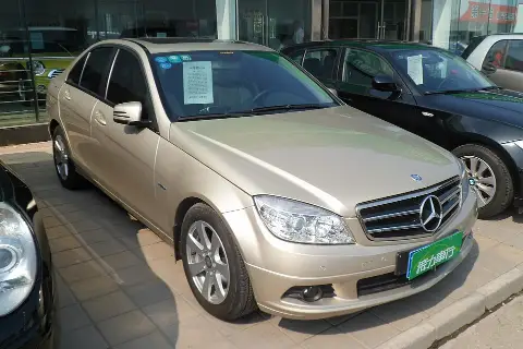 Mercedes-Benz C-Class W204 (2007–2014) — фото
