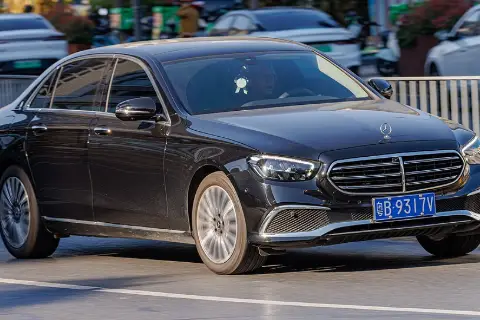 Mercedes-Benz E-Class W213 (2016–2023) — фото