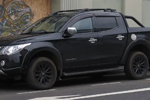 Mitsubishi L200 V (2015–н.в.) — фото