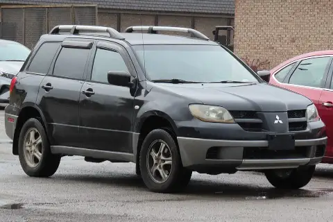 Mitsubishi Outlander I (2001–2006) — фото