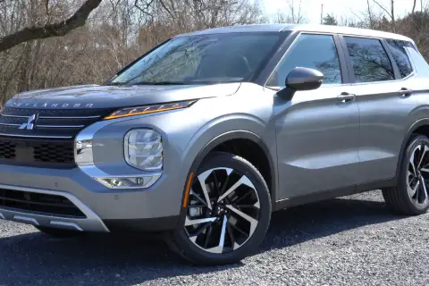 Mitsubishi Outlander IV (2021–н.в.) — фото