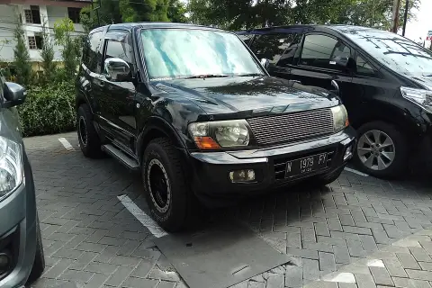 Mitsubishi Pajero III (V60)