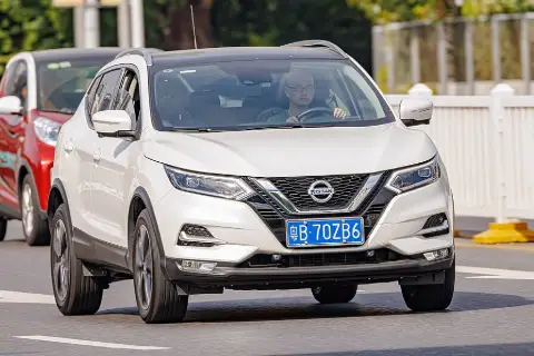 Nissan Qashqai J11 (2013–2021) — фото