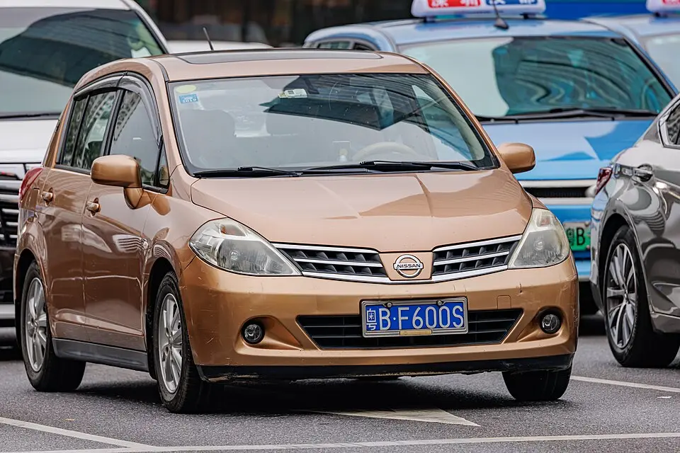 Nissan Tiida I (C11) (2004–2014) photo
