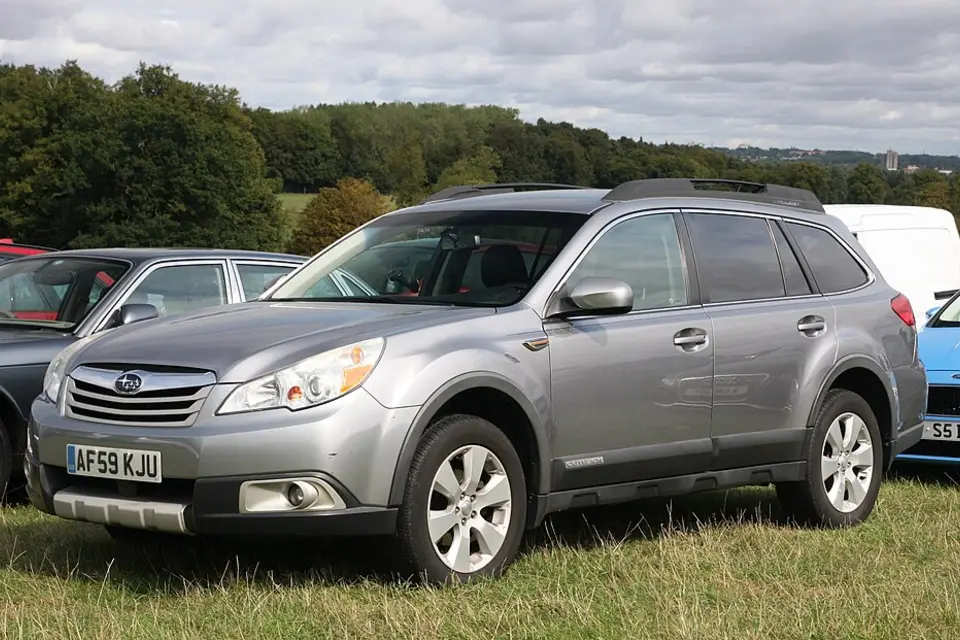 Subaru Outback IV (BR) (2009–2014) — фото