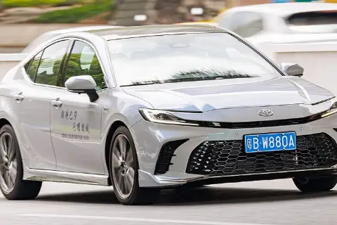 Toyota Camry XV80 (2024–н.в.) — фото