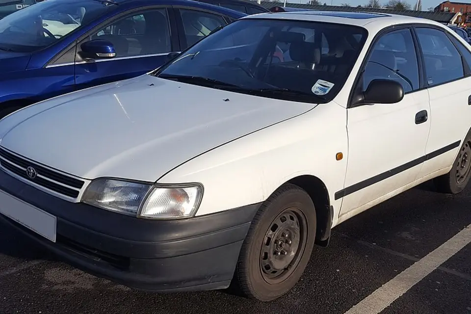 Toyota Carina E T190 (1992–1997) — фото
