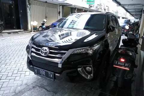 Toyota Fortuner II (AN160) (2015–н.в.) — фото