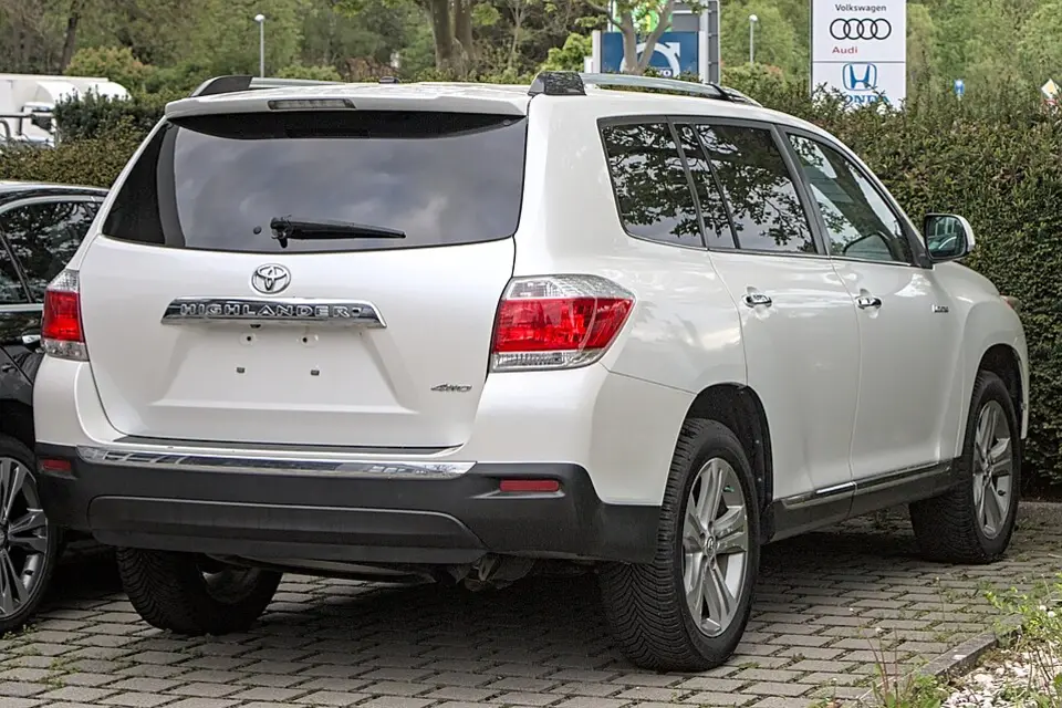 Toyota Highlander II (XU40) (2007–2013) — фото