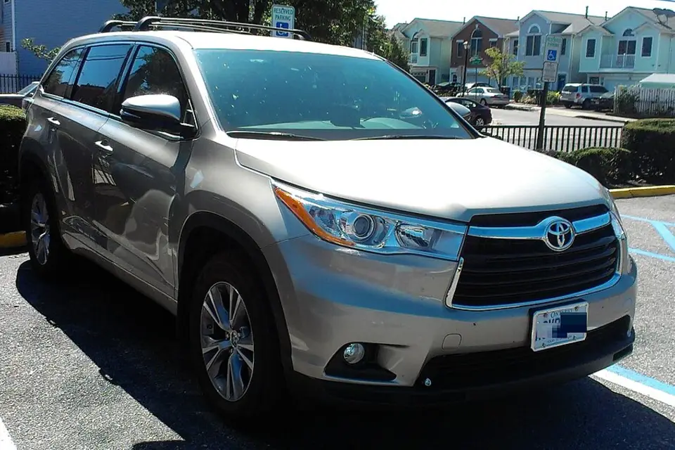 Toyota Highlander XU50 (2013–2019) photo