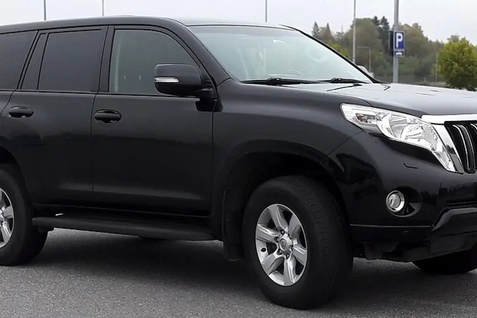 Toyota Land Cruiser Prado 150 (2009–2024) photo