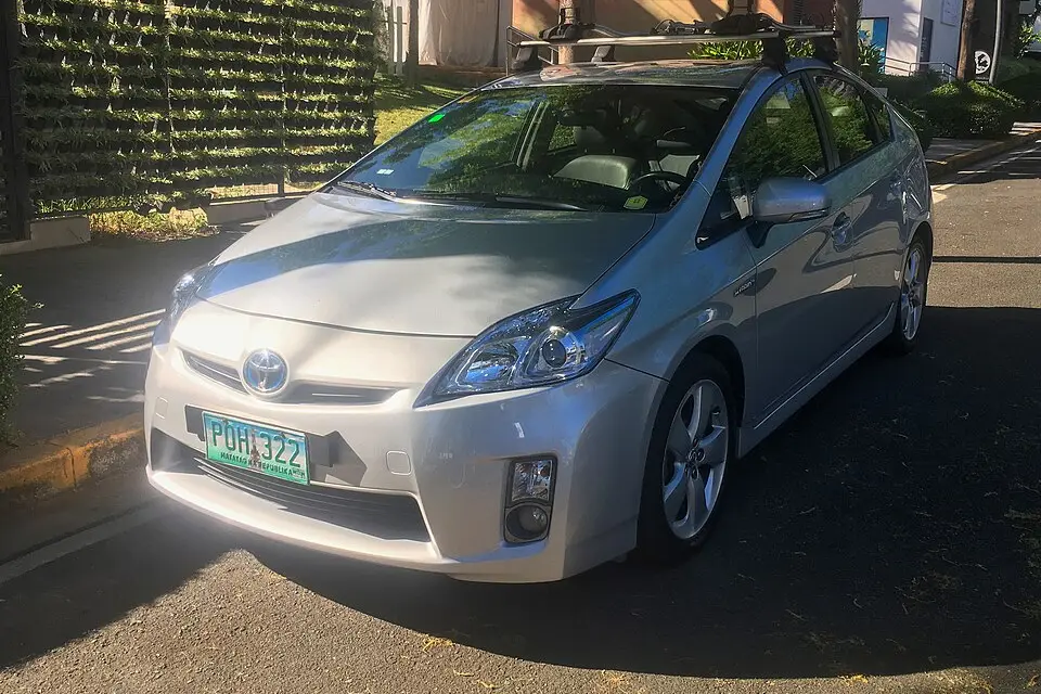 Toyota Prius III (XW30) (2009–2015) photo