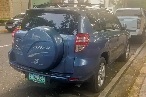 Toyota RAV4 XA30 (2005–2012) — фото