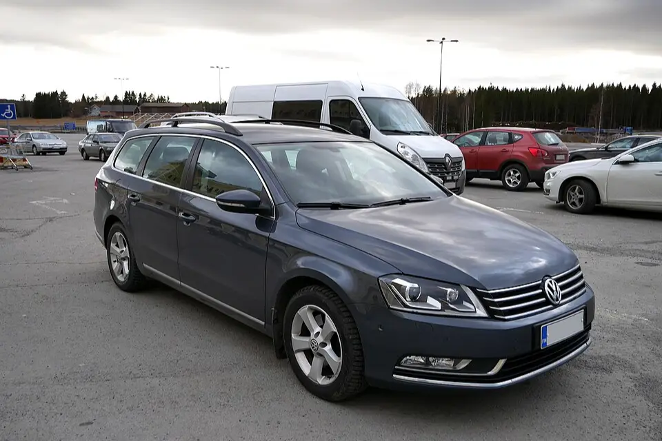 Volkswagen Passat Variant B7 (2010–2015) — фото