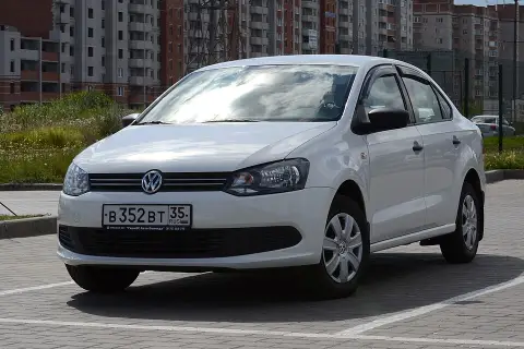 Volkswagen Polo V (седан) (2010–2020) — фото